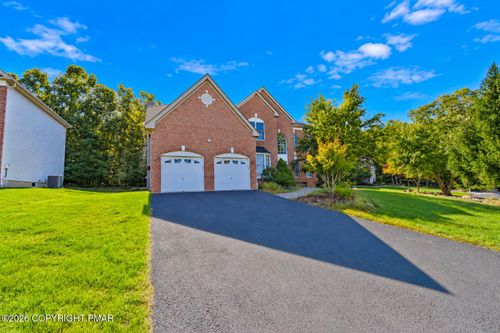 3257 Doral Ct, East Stroudsburg, PA, 18302-6659 | Card Image