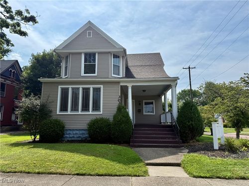 303 S 4th St, Coshocton, OH, 43812-2022 | Card Image