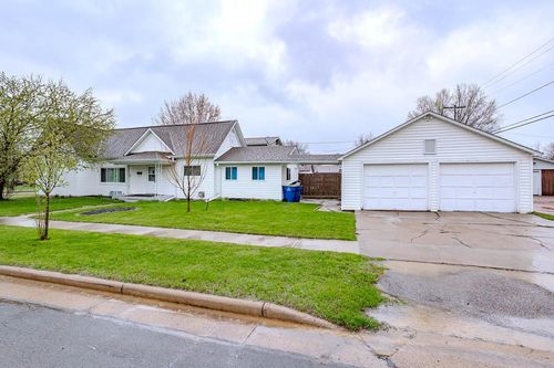 701 Cottage St, Merrill, WI, 54452-1331 | Card Image