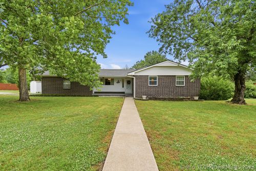 52 Ilma Dr, Bartlesville, OK, 74003-9273 | Card Image