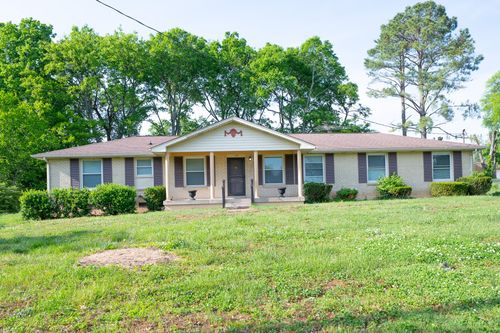 119 Chippendale Dr, Hendersonville, TN, 37075-3252 | Card Image