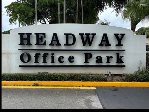 g-104-4850 N State Road 7, LAUDERDALE LAKES, FL, 33319-5869 | Card Image