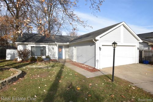 3630 Cass Elizabeth Rd, Waterford, MI, 48328-4502 | Card Image