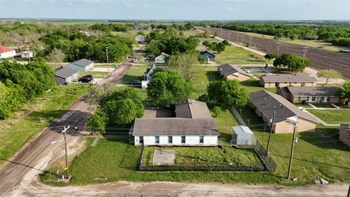 401 S Main St, Mart, TX, 76664 | Card Image