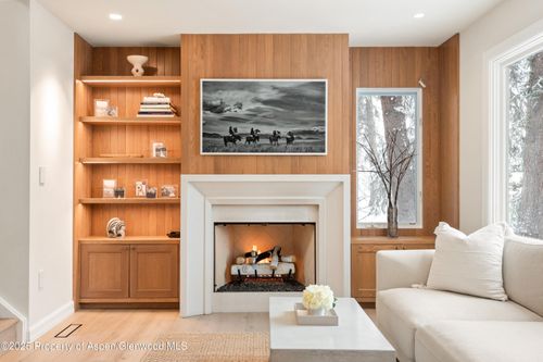 c4-814 W Bleeker St, Aspen, CO, 81611-3100 | Card Image