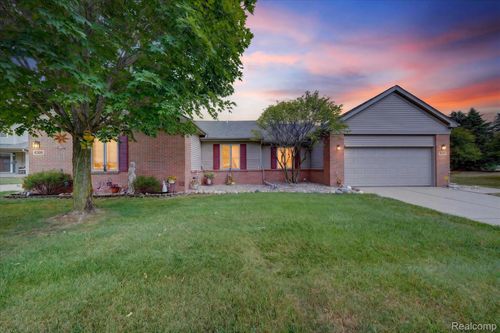 4313 Osprey Lane, Burton, MI, 48519 | Card Image