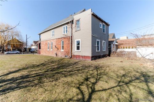 1478 17th St, Detroit, MI, 48216-1813 | Card Image