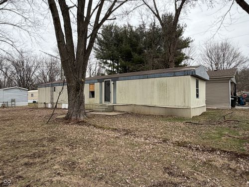 92 Small Fry Ave, Cloverdale, IN, 46120-8877 | Card Image