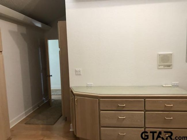 13745 Meadow Ln, House other with 4 bedrooms, 3 bathrooms and null parking in Flint TX | Image 10