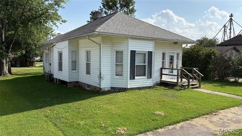 306 W Plum St, Percy, IL, 62272-1248 | Card Image