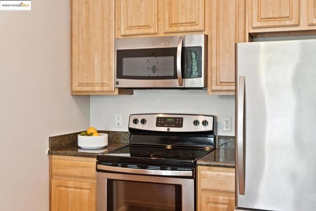 5204 - 1121 40 Th St, Condo with 1 bedrooms, 1 bathrooms and 1 parking in Emeryville CA | Image 8