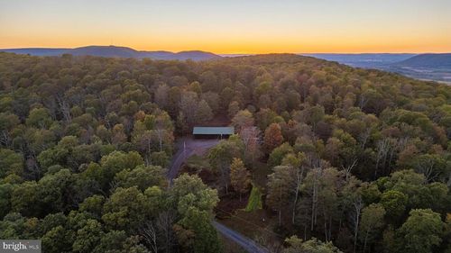 270 Little Paint Ln, CENTRE HALL, PA, 16828-8970 | Card Image