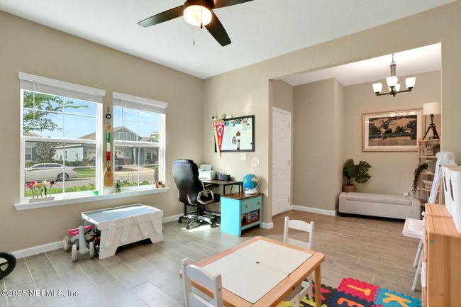3922 Cloverdale Ct, House other with 3 bedrooms, 2 bathrooms and null parking in MIDDLEBURG FL | Image 5