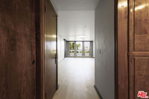306-880 W 1st Street, Los Angeles, CA, 90012 | Card Image