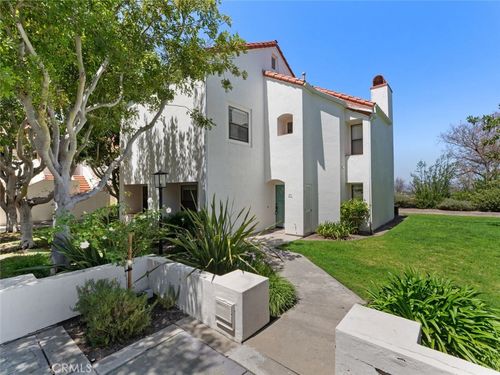 16130 Avenida Venusto, San Diego, CA, 92128-3372 | Card Image
