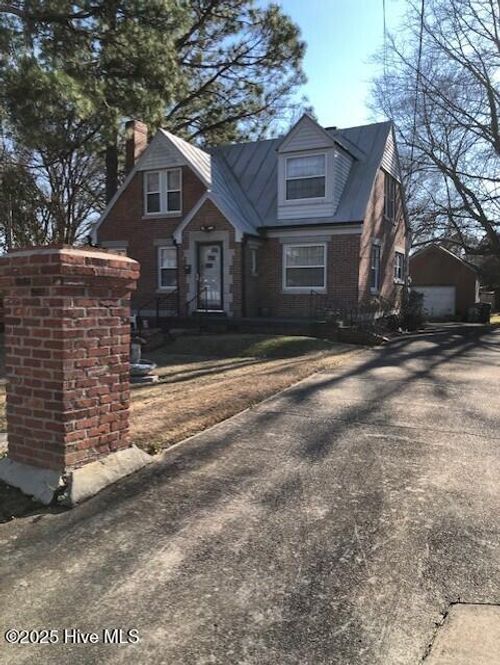 312 Finch St Se, Wilson, NC, 27893-6310 | Card Image