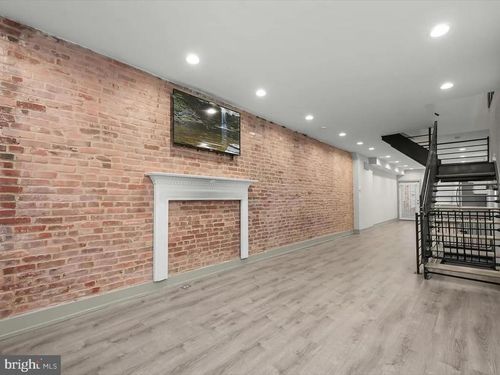 3913 Mount Pleasant Ave, BALTIMORE, MD, 21224-2440 | Card Image