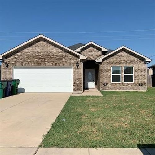 2208 Oliver St, Greenville, TX, 75401-2846 | Card Image