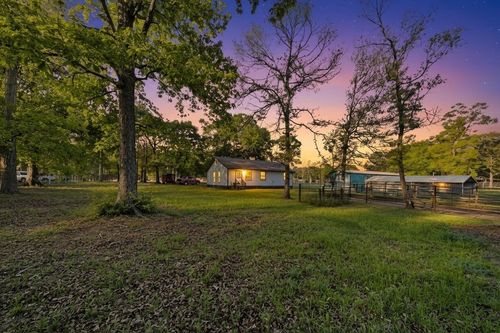 461 Trails End Dr, Cleveland, TX, 77328-3236 | Card Image