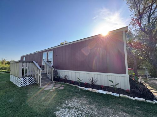 4215 Tennessee Trl, Granbury, TX, 76048-3052 | Card Image