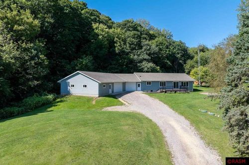 48818 Old River Bluff Rd, Saint Peter, MN, 56082-5059 | Card Image