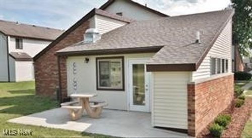 2817 N Vista Dr, Nashport, OH, 43830-9402 | Card Image