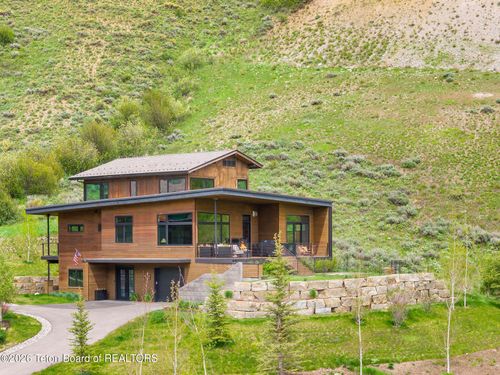 14270 S Wagon Rd, Jackson, WY, 83001-2507 | Card Image