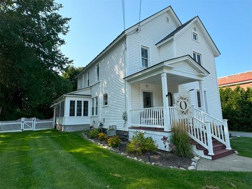 77 Barnes St, West Rutland, VT, 05777-9453 | Card Image