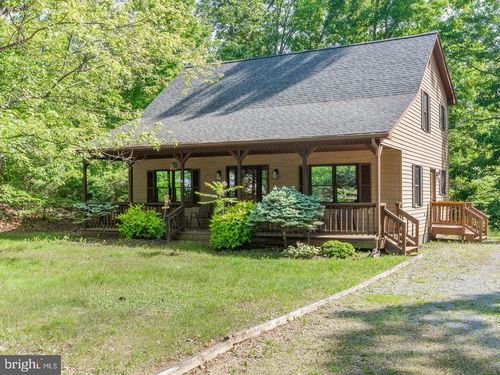 238 Grindstone Mountain Road, SHENANDOAH, VA, 22849 | Card Image