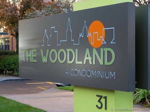 apt-7f-31 Woodland St, Hartford, CT, 06105-4337 | Card Image