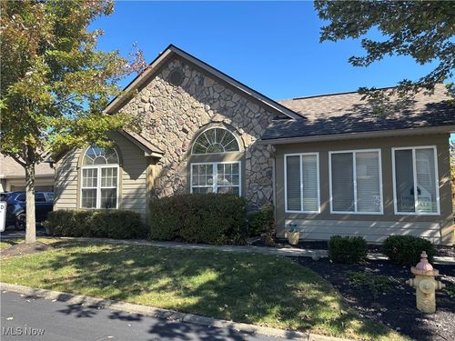 154 Reddington Village Ln, Newark, OH, 43055-6153 | Card Image