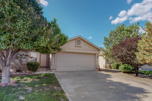 745 Valley Meadows Dr Ne, Rio Rancho, NM, 87144-0558 | Card Image