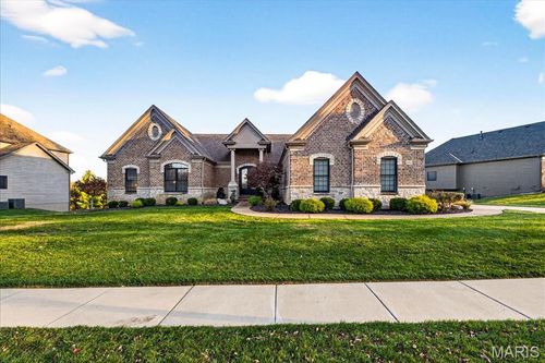 16906 Bottlebrush Court, Chesterfield, MO, 63005 | Card Image