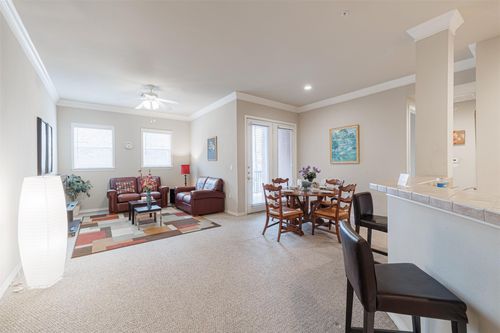 apt-202-2400 Mccue Rd, Houston, TX, 77056-5113 | Card Image