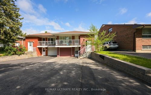 1255 Forestwood Dr, Mississauga, ON, L5C1J2 | Card Image