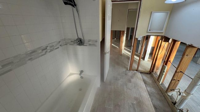 bathroom | Image 12