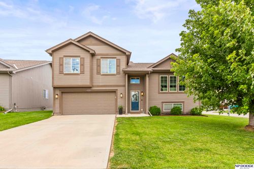 16404 Cary St, Omaha, NE, 68136-1347 | Card Image