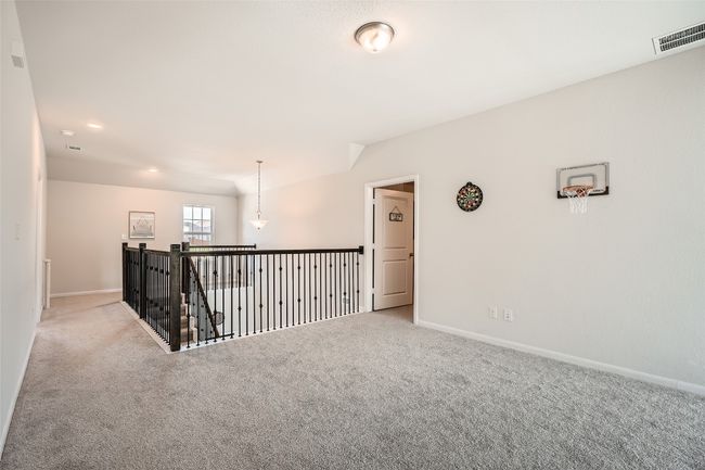 Upstairs game room or second living room | Image 28
