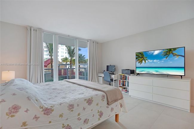 APT-704 - 1155 Brickell Bay Dr, Condo with 3 bedrooms, 2 bathrooms and null parking in Miami FL | Image 27