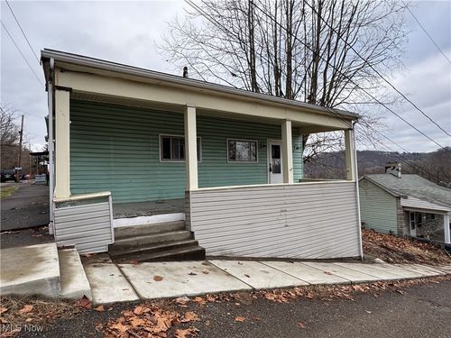 110 6th St, Bridgeport, OH, 43912-1615 | Card Image