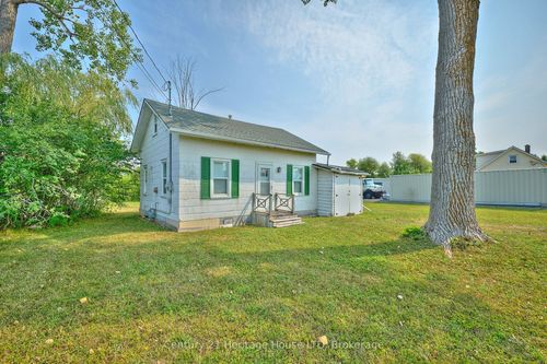 938 Garrison Rd, Fort Erie, ON, L2A1N7 | Card Image