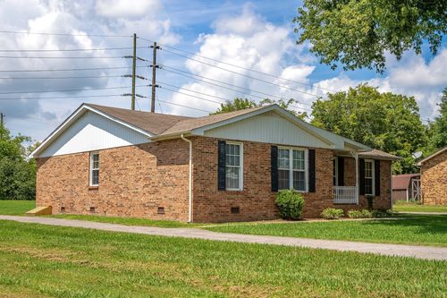 1190 Meadowview Dr, Gallatin, TN, 37066-4028 | Card Image