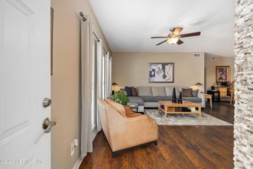 111-111 Jardin De Mer Pl, Jacksonville Beach, FL, 32250-8609 | Card Image