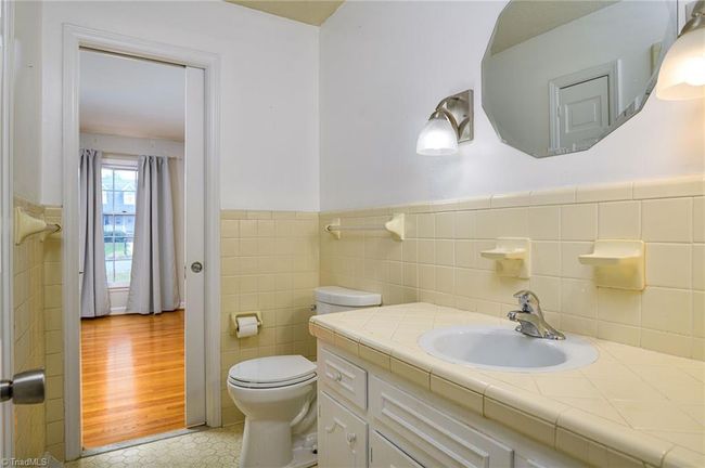 2021 Sunnybrook Dr, House other with 5 bedrooms, 3 bathrooms and null parking in Burlington NC | Image 25