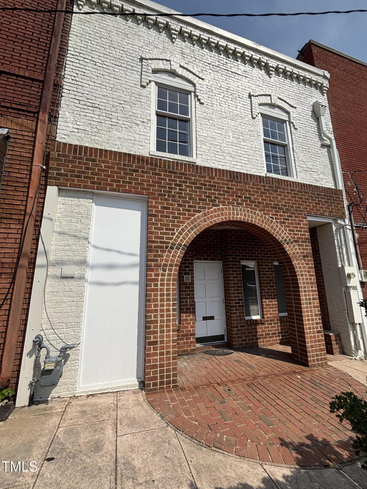 111 N Garnett St, Henderson, NC 27536