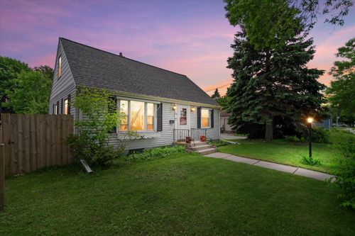 1313 S 20th St, Sheboygan, WI, 53081-5143 | Card Image