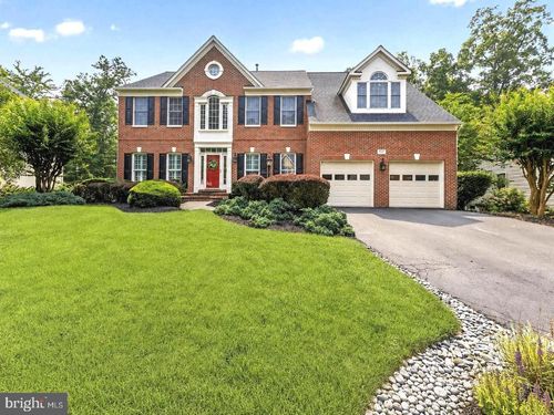8147 Cancun Ct, GAINESVILLE, VA, 20155-2860 | Card Image