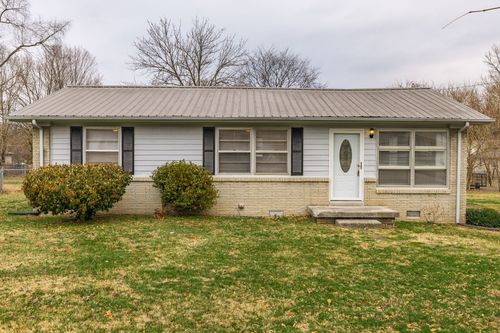 124 Bonita Ave, Gallatin, TN, 37066-3904 | Card Image