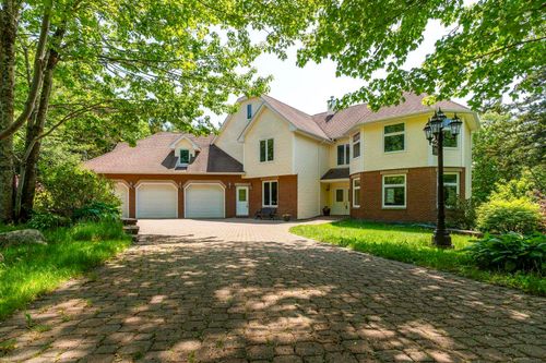 21 Long Lake Dr, Hammonds Plains, NS, B4B1K6 | Card Image