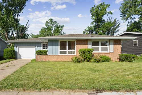 243 Crandall Dr Ne, Cedar Rapids, IA, 52402-1513 | Card Image